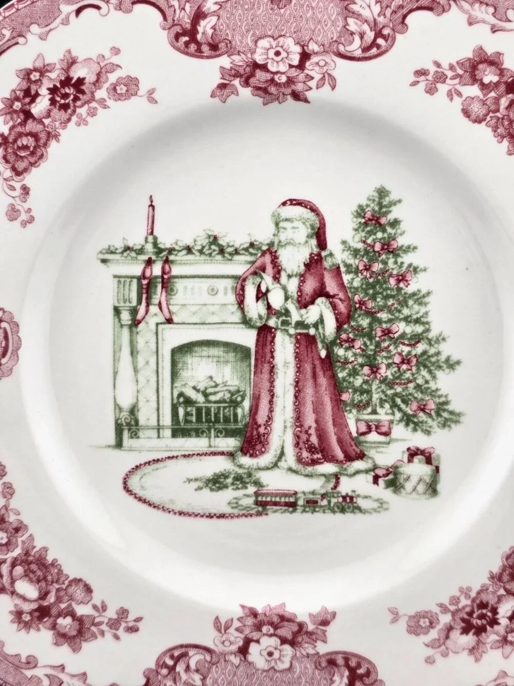 Johnson Bros Christmas Scenes Square Salad Plate Santa 7.75